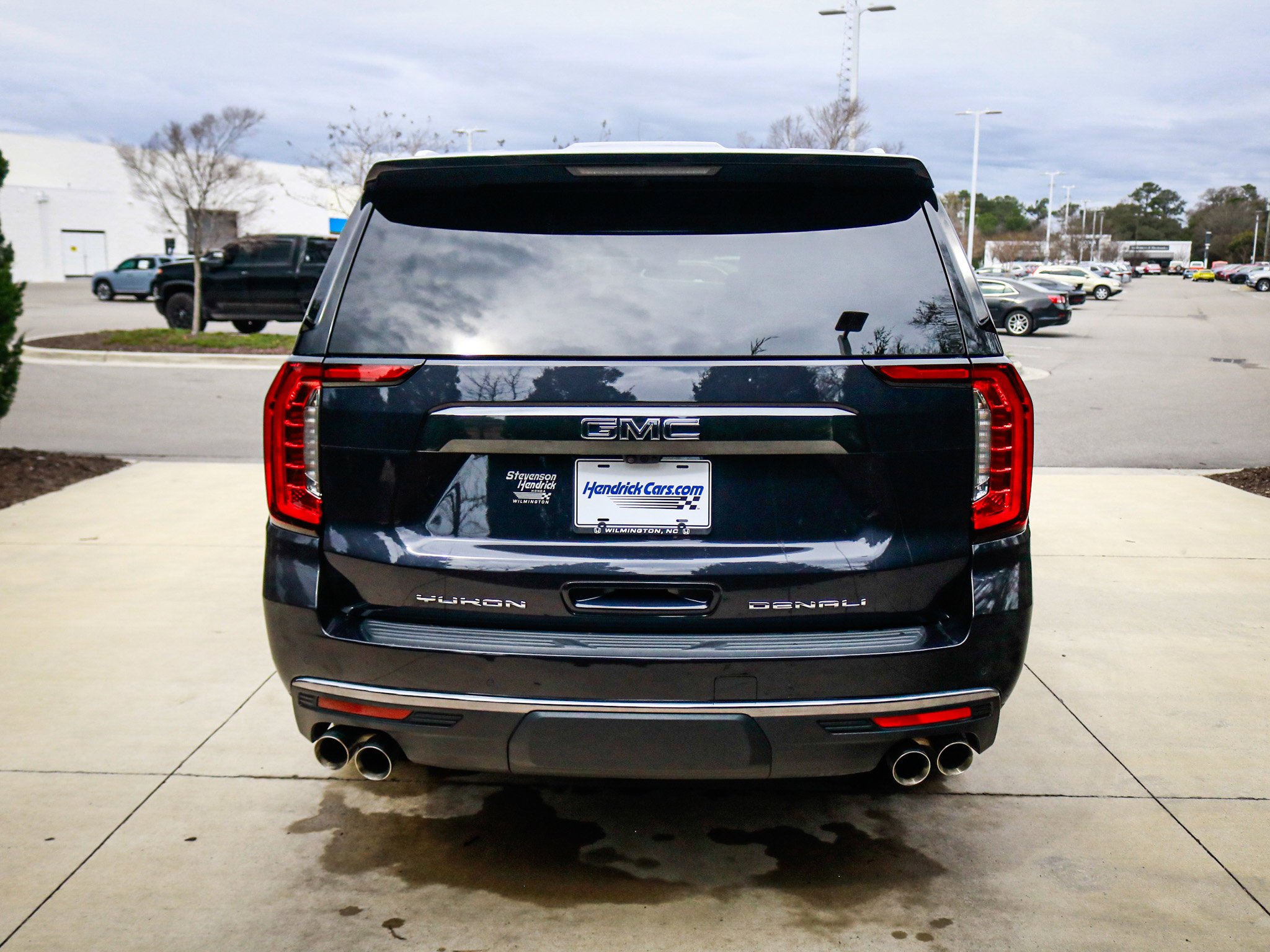 Used 2024 GMC Yukon XL Denali Ultimate image 9