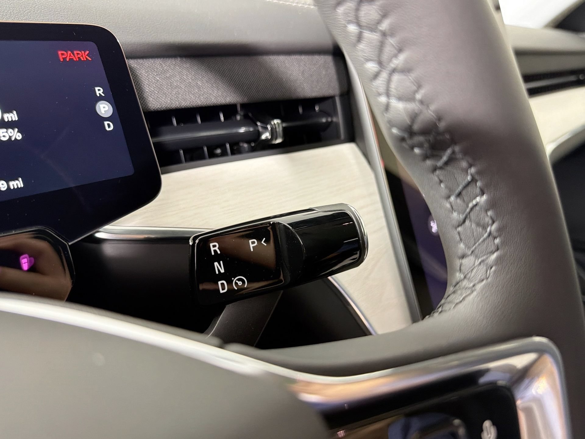 New 2026 Volvo EX90 Ultra AWD/4WD image 16