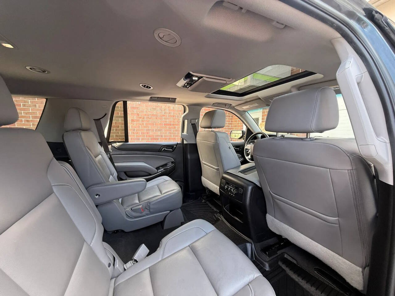 Used 2019 Chevrolet Tahoe LT w/ LT Signature Package AWD/4WD image 24