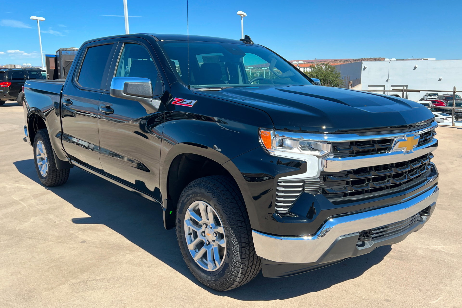 New 2026 Chevrolet Silverado 1500 LT w/ Z71 Off-Road Package AWD/4WD image 8