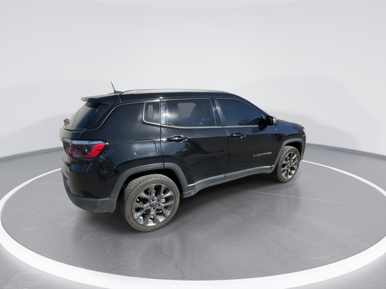 Used 2021 Jeep Compass Latitude w/ Sun and Sound Group AWD/4WD image 8