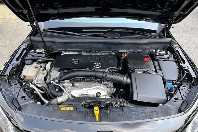 Certified 2023 Mercedes-Benz GLB 250 4MATIC w/ AMG Line image 25