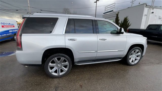 Used 2020 Cadillac Escalade Luxury image 9