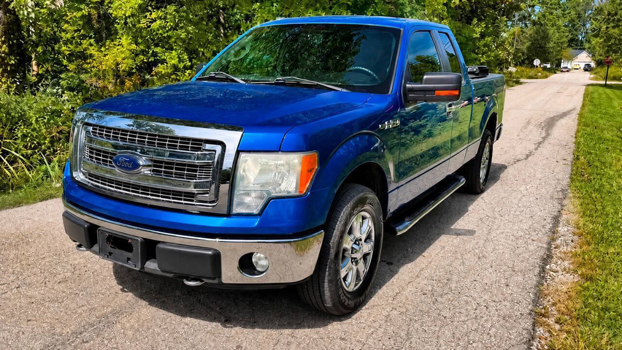 Used 2014 Ford F150 XLT w/ Equipment Group 302A Luxury AWD/4WD image 2