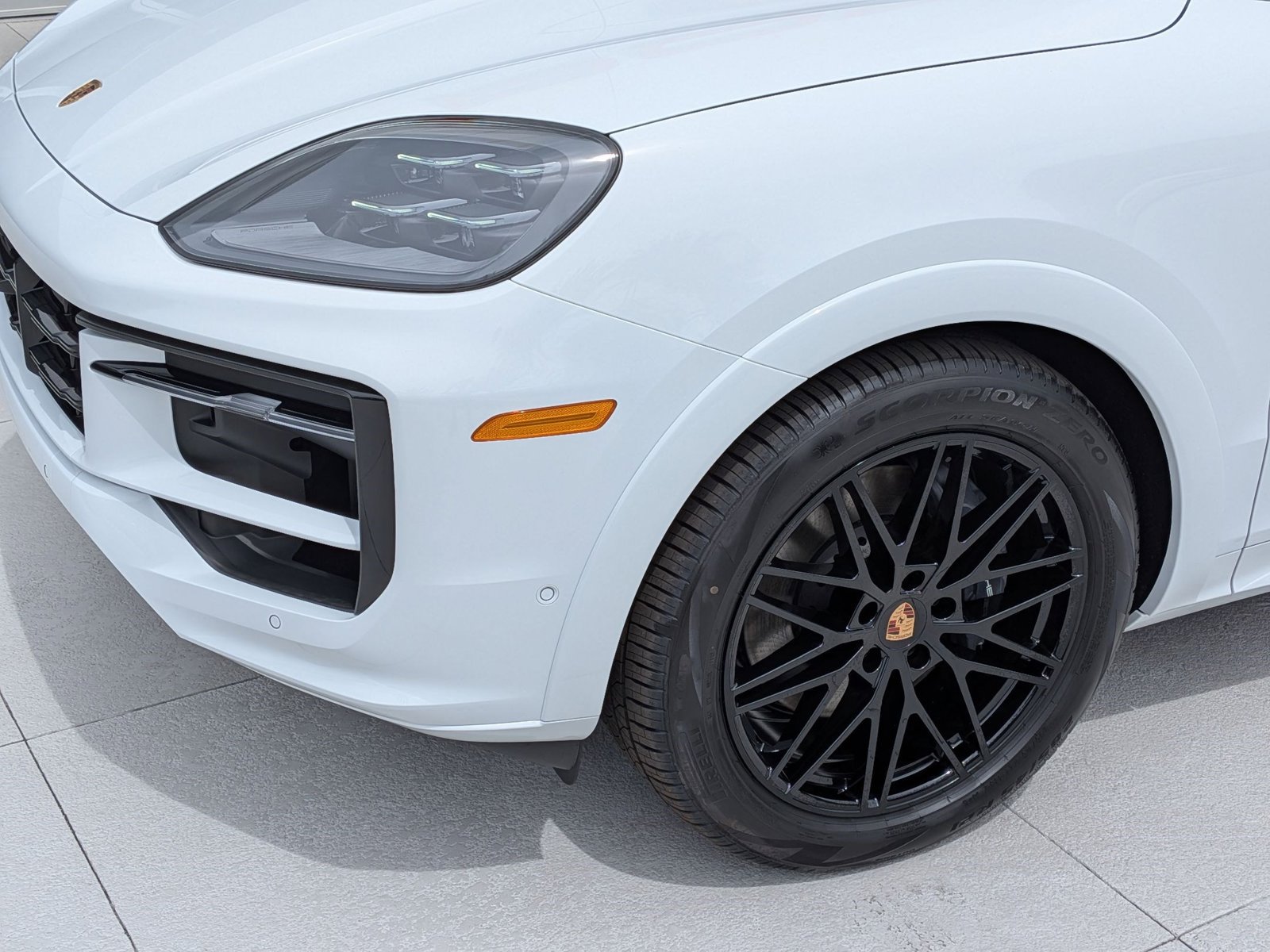 New 2026 Porsche Cayenne Coupe AWD/4WD image 12