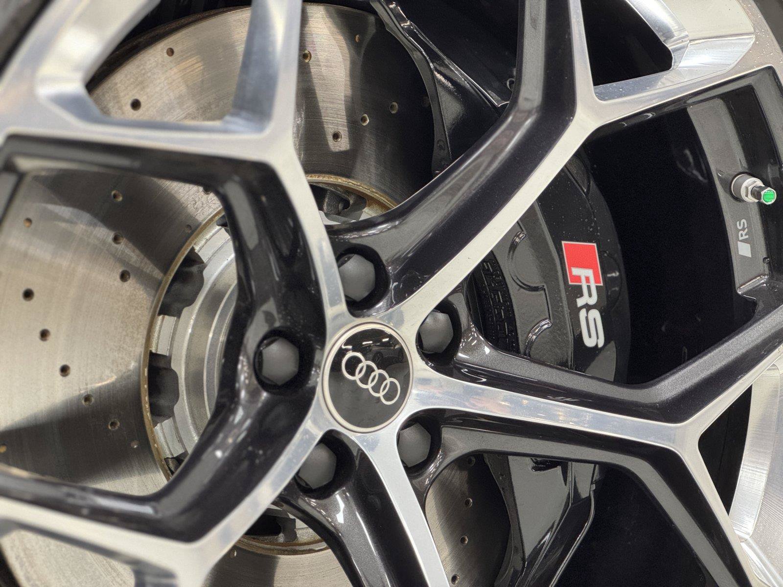 Certified 2024 Audi RS 6 performance AWD/4WD image 42