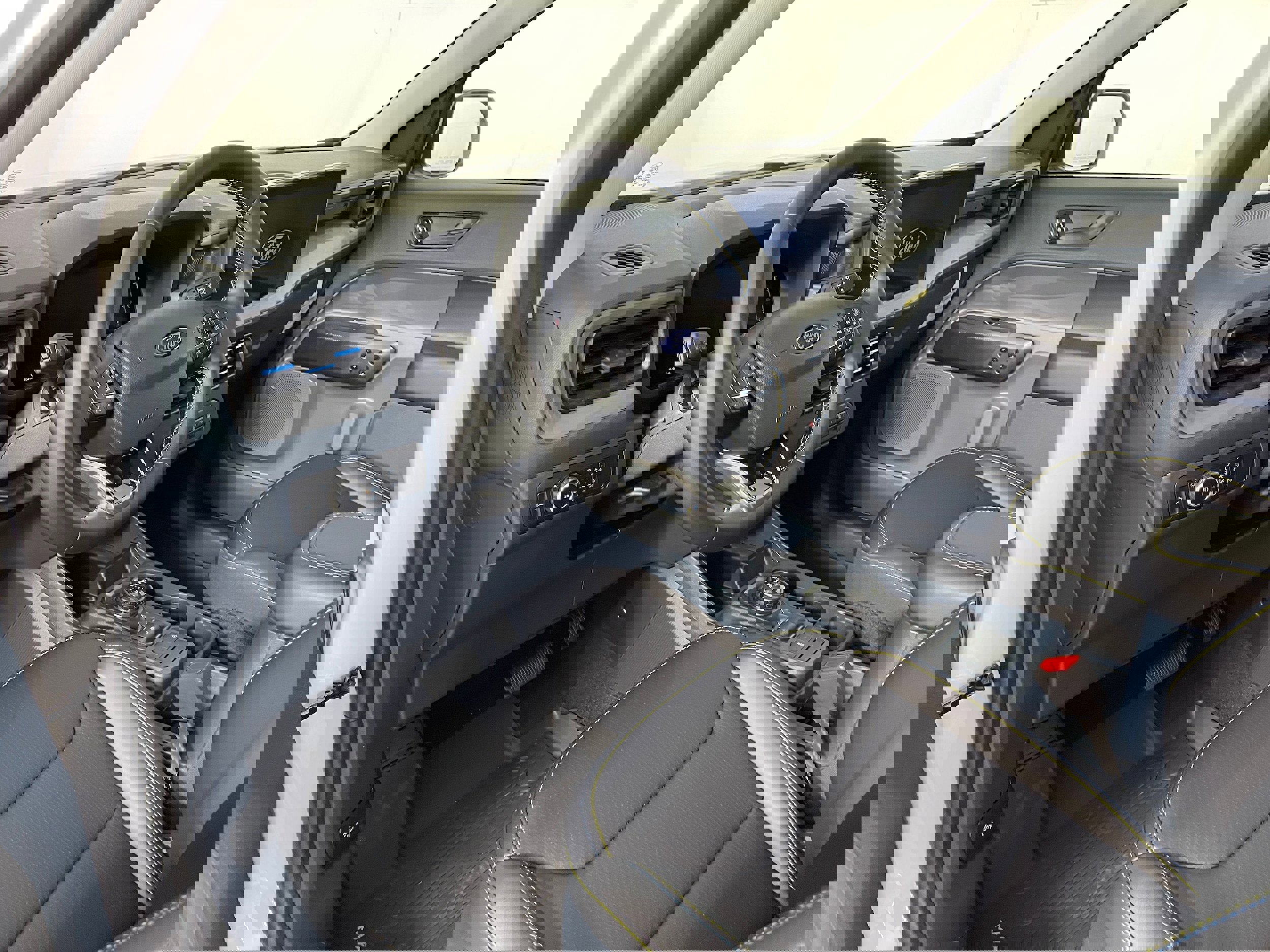 New 2025 Ford Maverick Lobo image 3