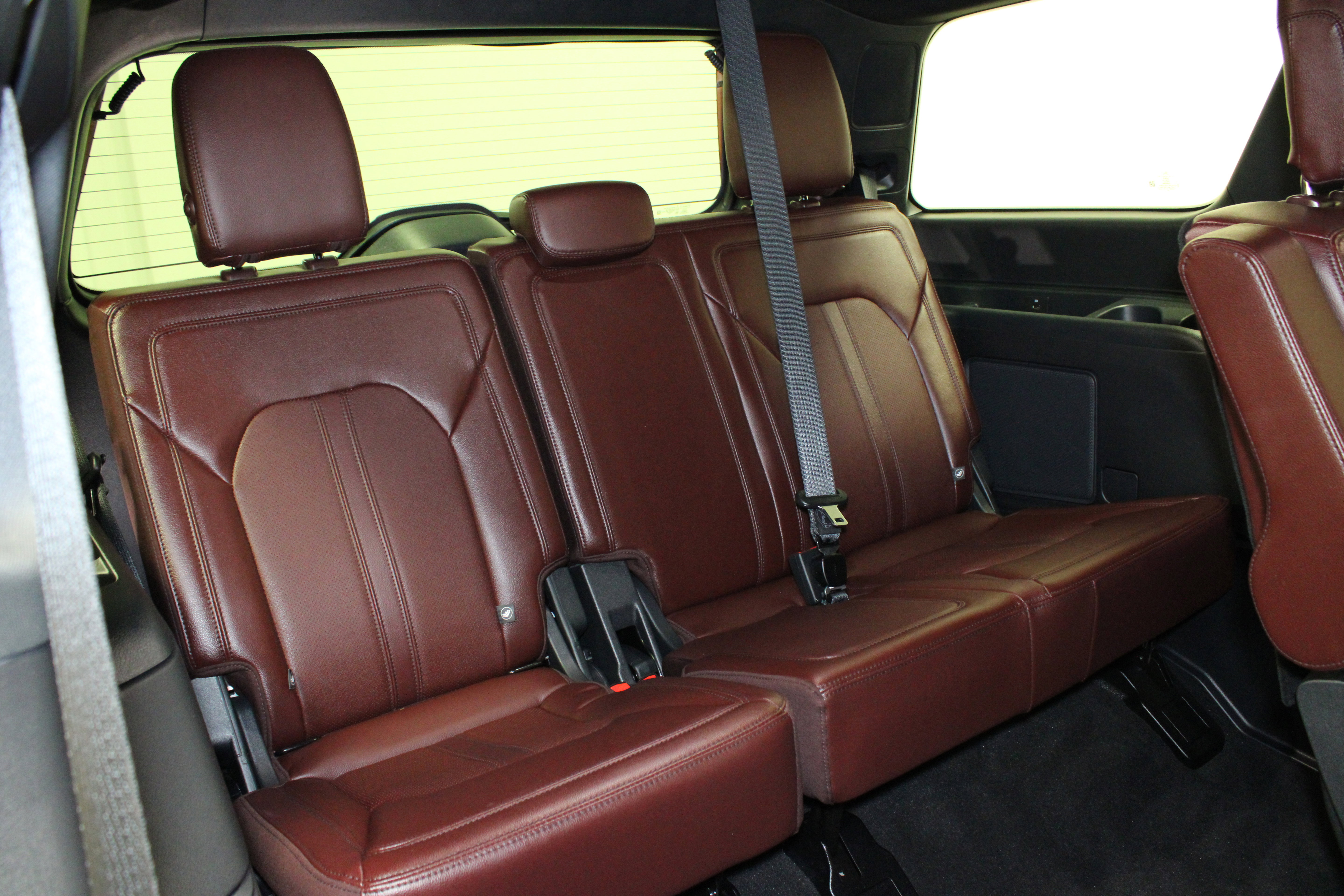 Used 2024 Ford Expedition Limited AWD/4WD image 16