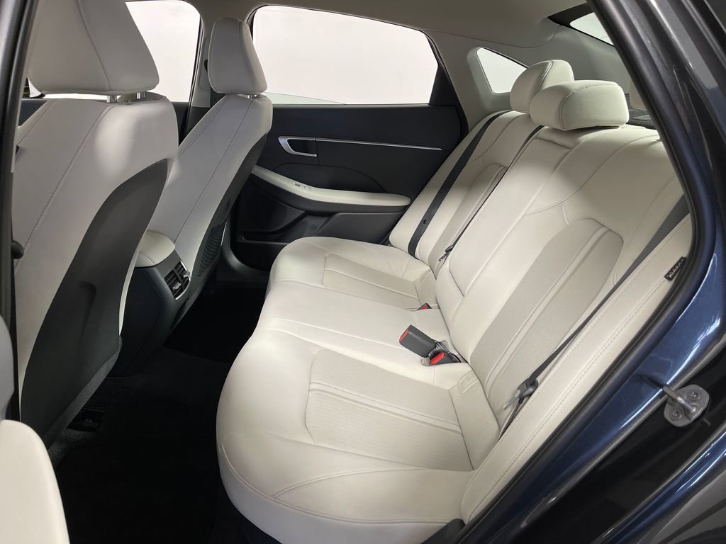 Certified 2025 Hyundai Sonata SEL FWD image 13