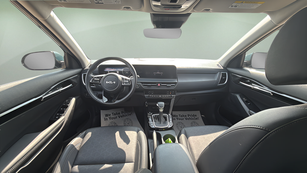 Used 2024 Kia Seltos EX AWD/4WD image 19
