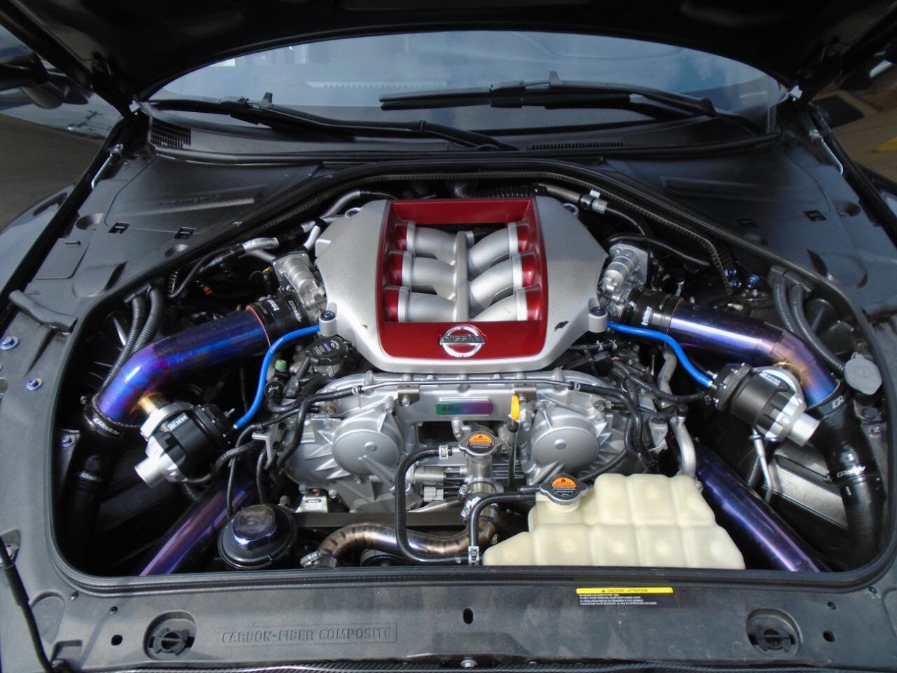 Used 2016 Nissan GT-R Premium AWD/4WD image 21