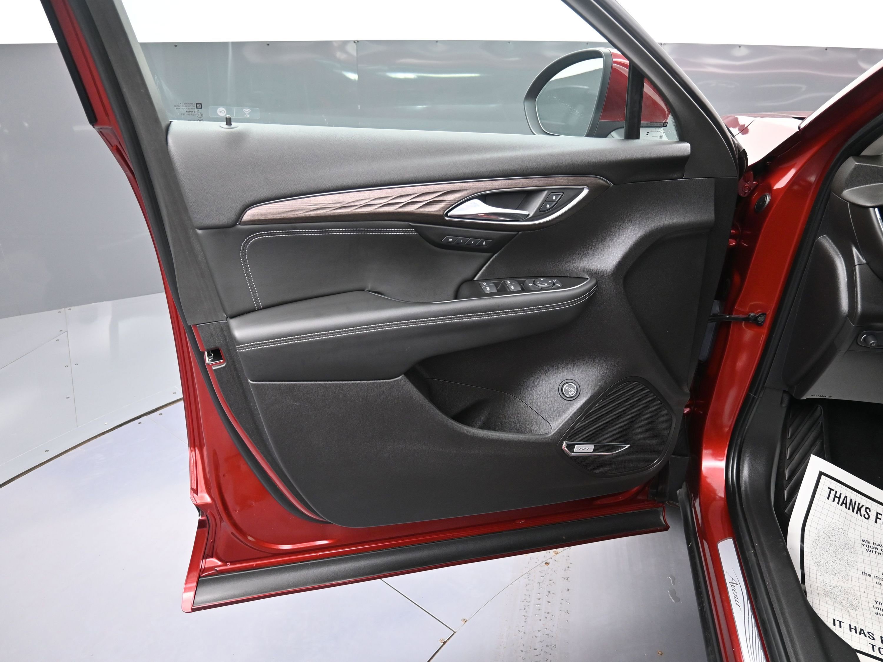 Used 2023 Buick Envision Avenir image 16