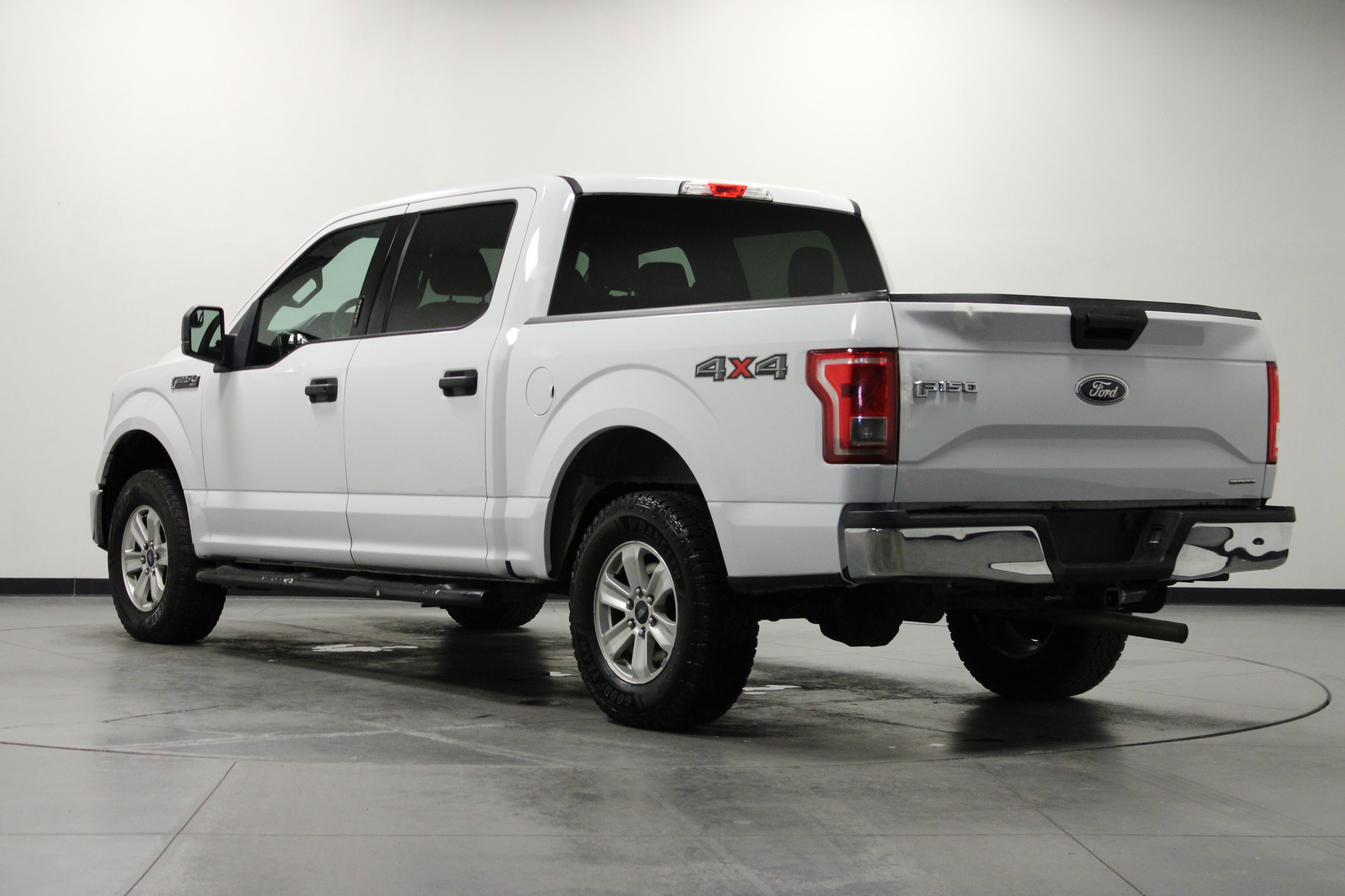 Used 2015 Ford F150 XLT AWD/4WD image 5