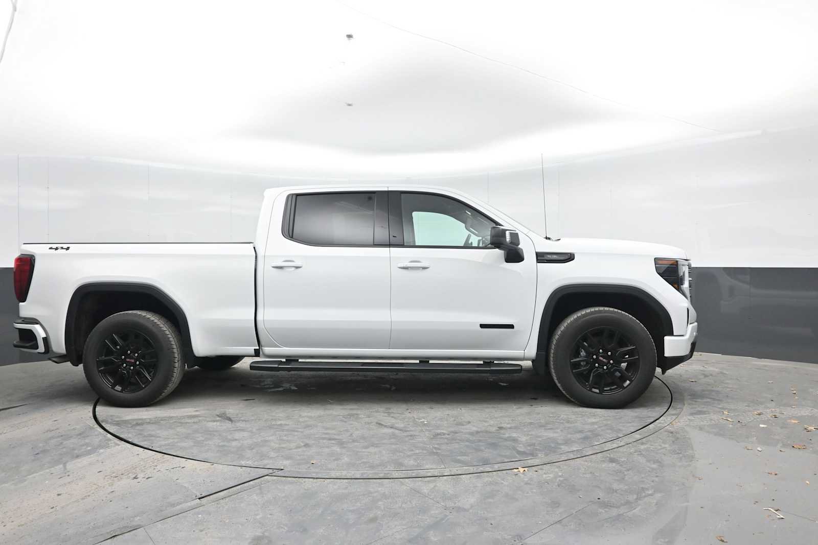 New 2026 GMC Sierra 1500 Elevation w/ Preferred Package AWD/4WD image 9