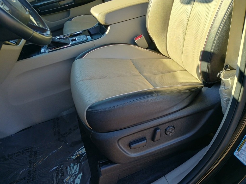 Used 2020 Kia Sedona EX w/ EX Premium Package image 13