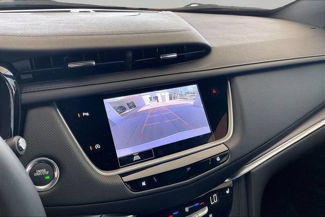 Used 2025 Cadillac XT5 Luxury FWD image 11