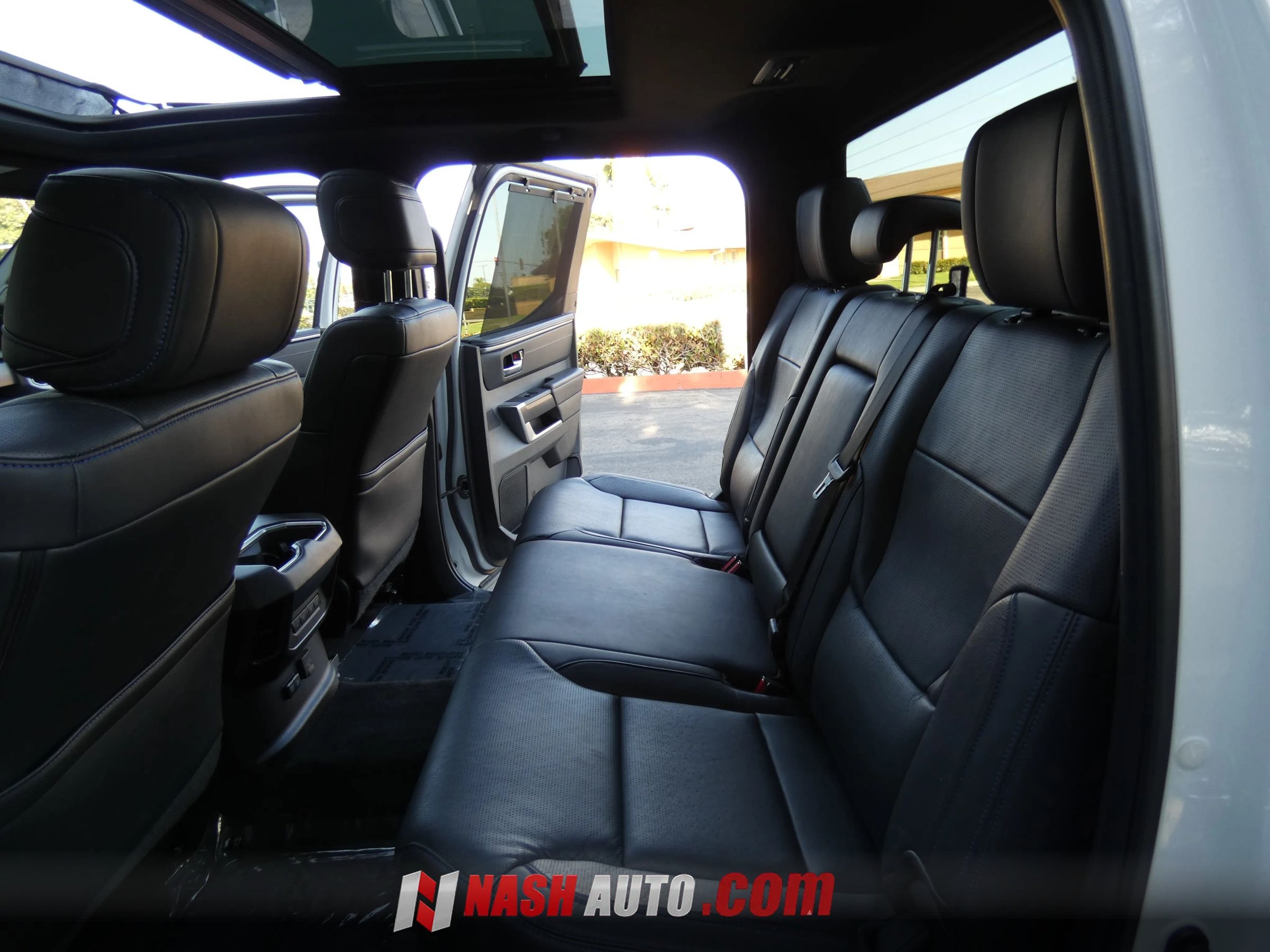 Used 2024 Toyota Tundra Platinum AWD/4WD image 47