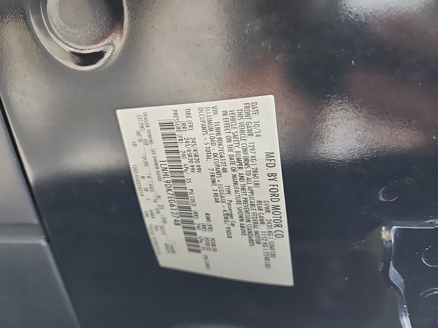 Used 2014 Lincoln MKS w/ Equipment Group 101A FWD image 15