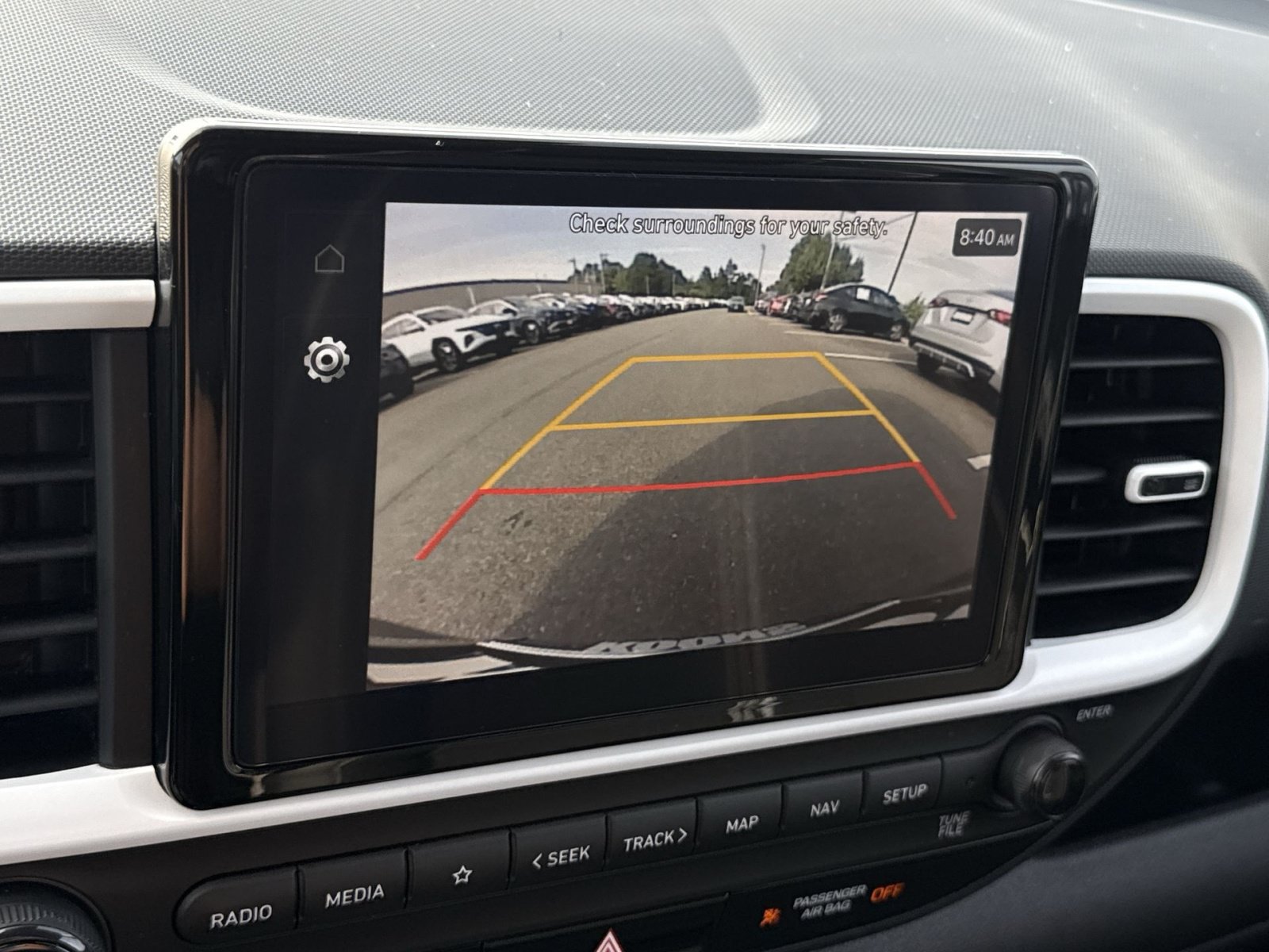 Certified 2024 Hyundai Venue Limited FWD image 19