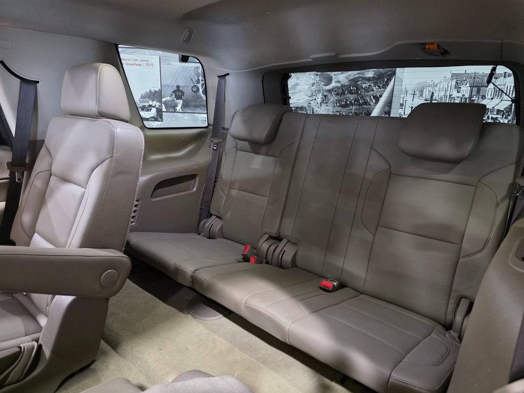 Used 2018 GMC Yukon SLT w/ Premium Edition AWD/4WD image 21