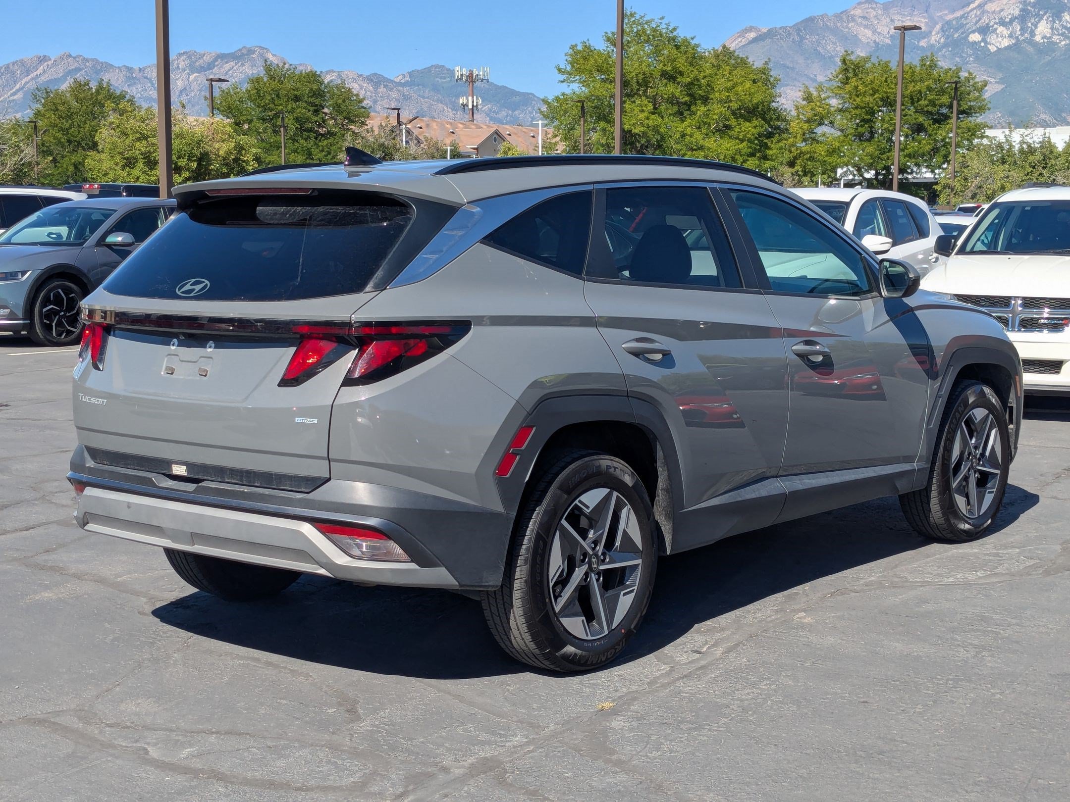 Certified 2025 Hyundai Tucson SEL AWD/4WD image 3