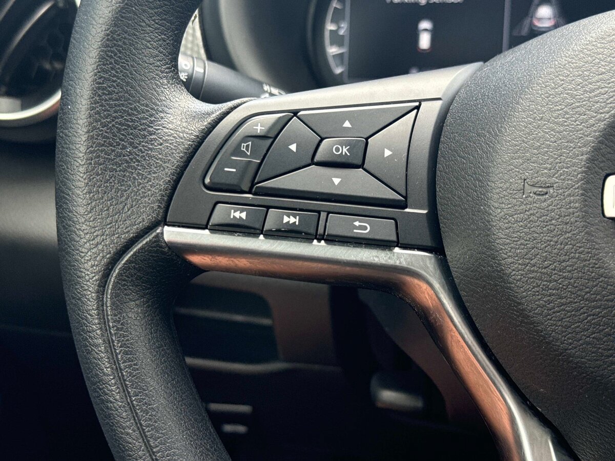 Used 2023 Nissan Kicks SV FWD image 21