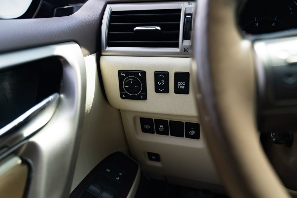 Used 2016 Lexus GX 460 Luxury AWD/4WD image 14