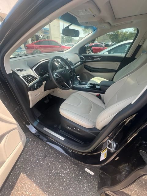 Used 2016 Ford Edge Titanium w/ Equipment Group 301A FWD image 26
