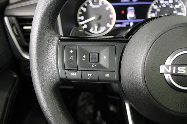 Certified 2023 Nissan Rogue SV image 25