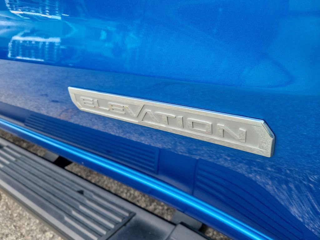 Used 2022 GMC Sierra 1500 Elevation w/ Elevation Premium Package AWD/4WD image 8