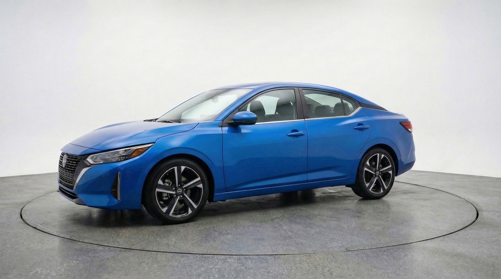 Used 2025 Nissan Sentra SV image 3