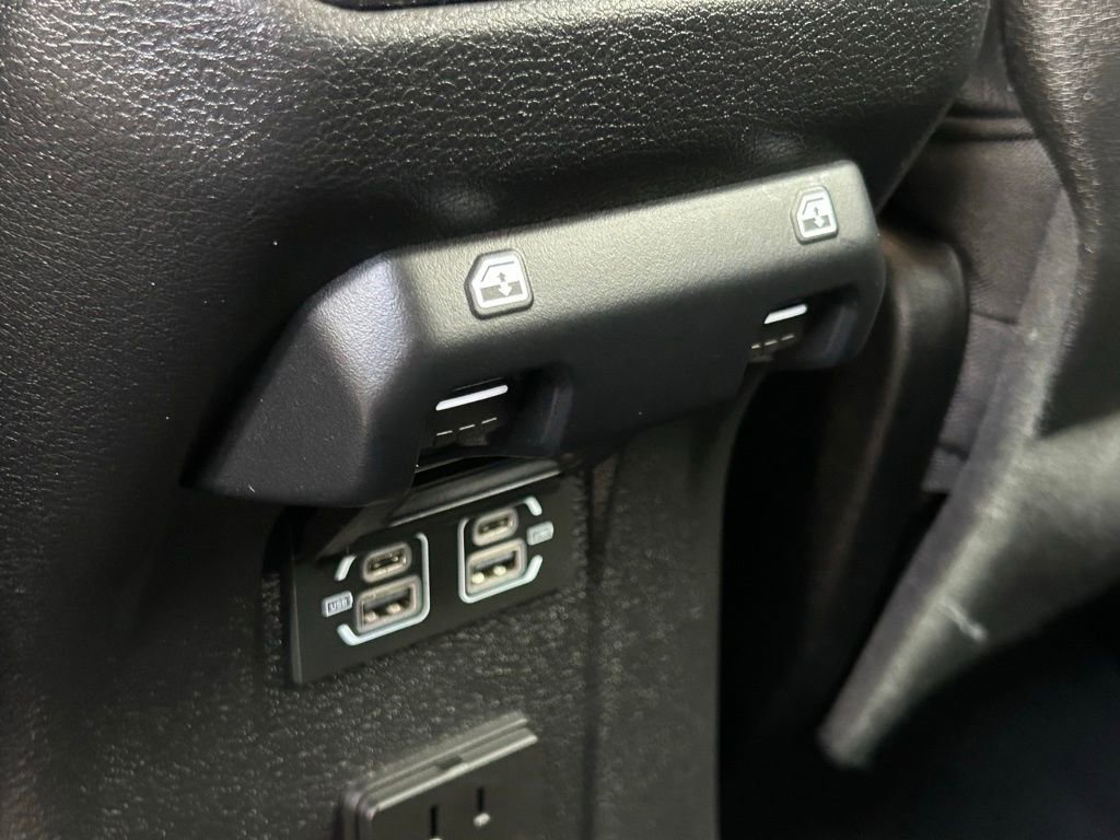 Used 2024 Jeep Wrangler Unlimited Sahara w/ Technology Group AWD/4WD image 73