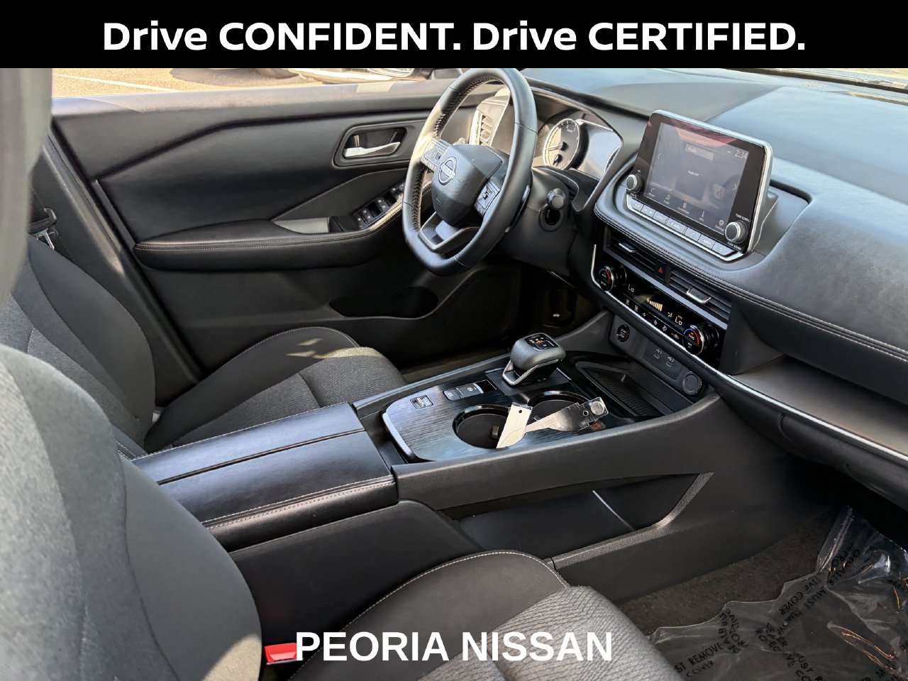 Certified 2025 Nissan Rogue SV FWD image 15