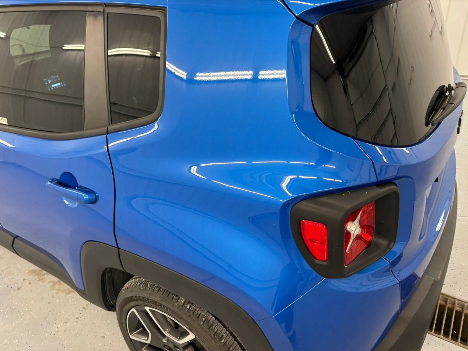 Used 2020 Jeep Renegade Sport FWD image 22
