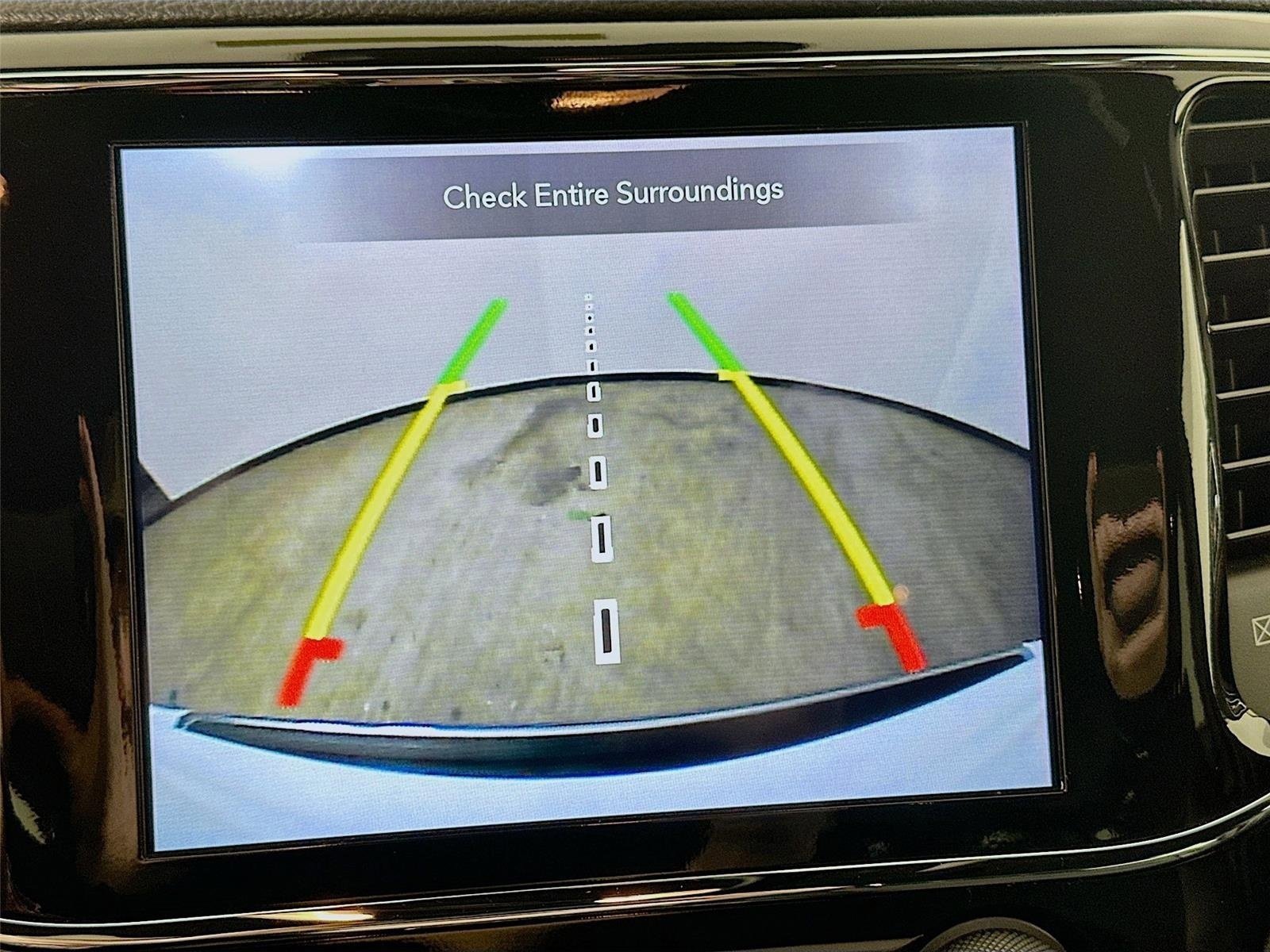 Certified 2022 Jeep Grand Cherokee Limited w/ Trailer Tow Group IV image 17