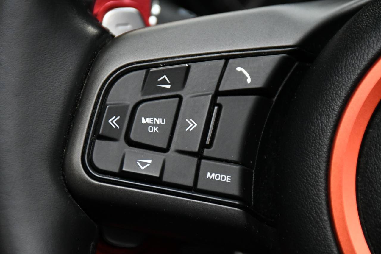 Used 2016 Jaguar F-TYPE R AWD/4WD image 24