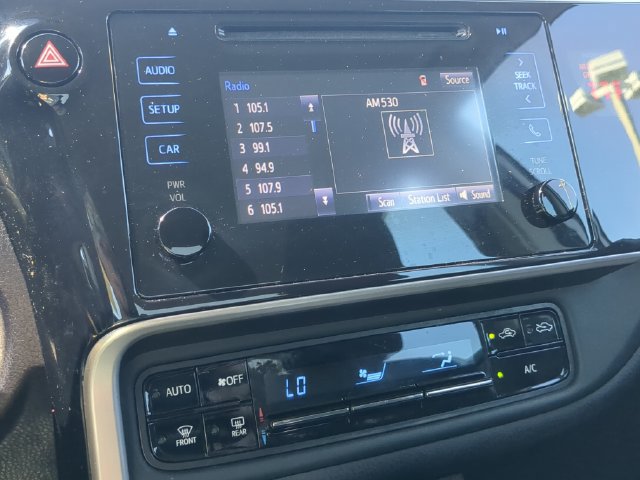 Used 2018 Toyota Corolla LE FWD image 23