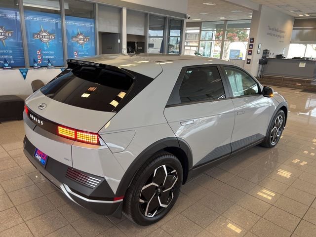 Used 2023 Hyundai Ioniq 5 SEL image 5