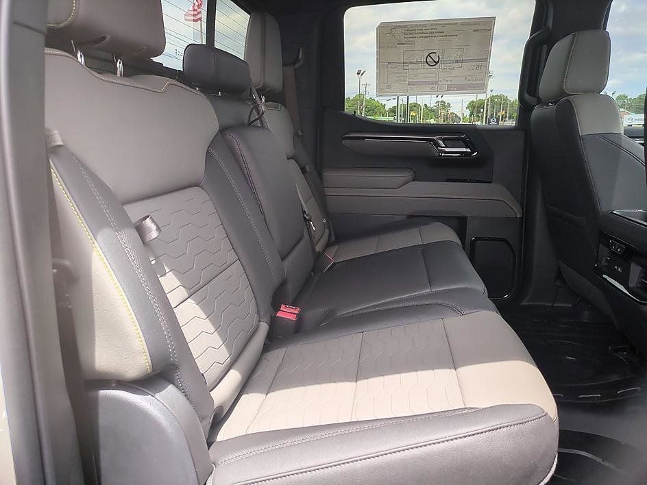 New 2026 Chevrolet Silverado 1500 ZR2 AWD/4WD image 32