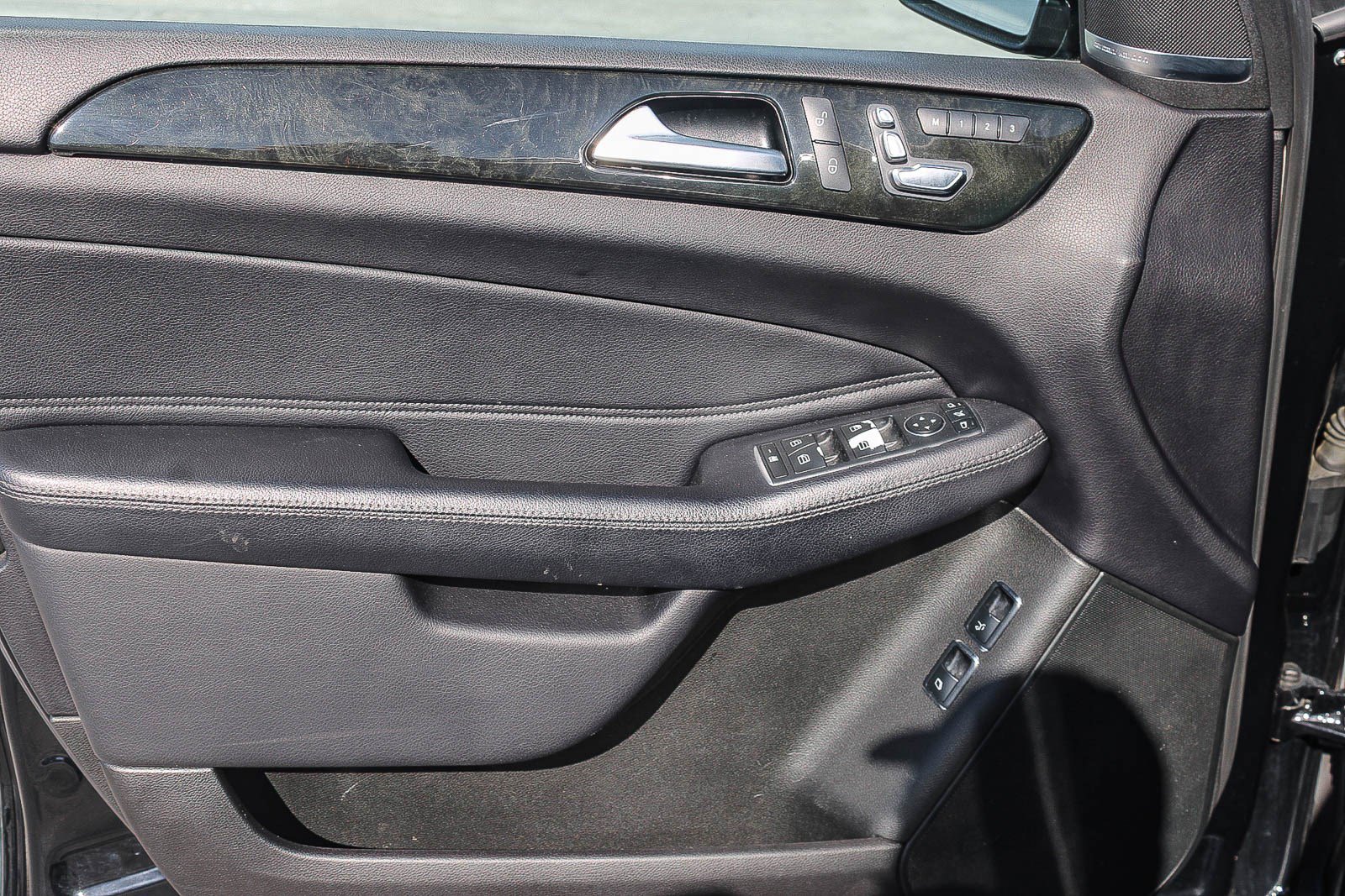 Used 2018 Mercedes-Benz GLS 450 4MATIC image 21