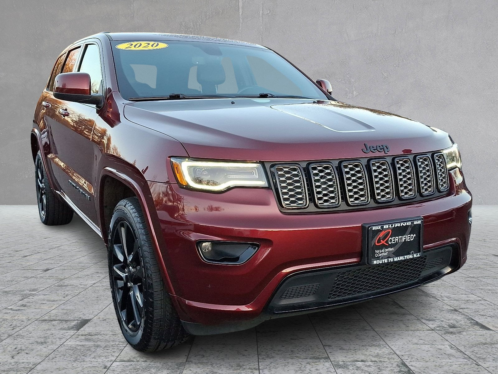 Used 2020 Jeep Grand Cherokee Altitude image 2