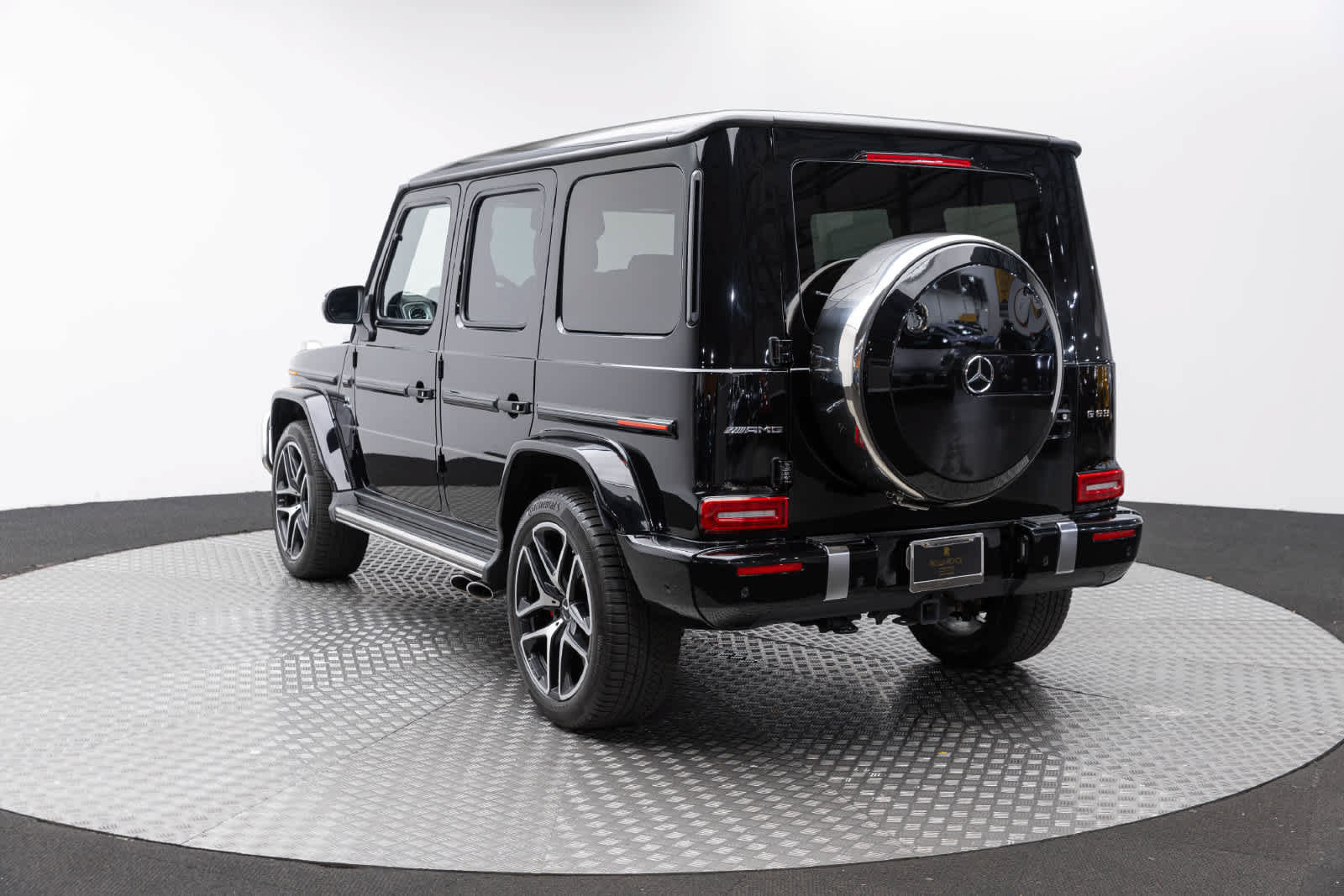 Used 2019 Mercedes-Benz G 63 AMG 4MATIC w/ Seat Comfort Package image 4