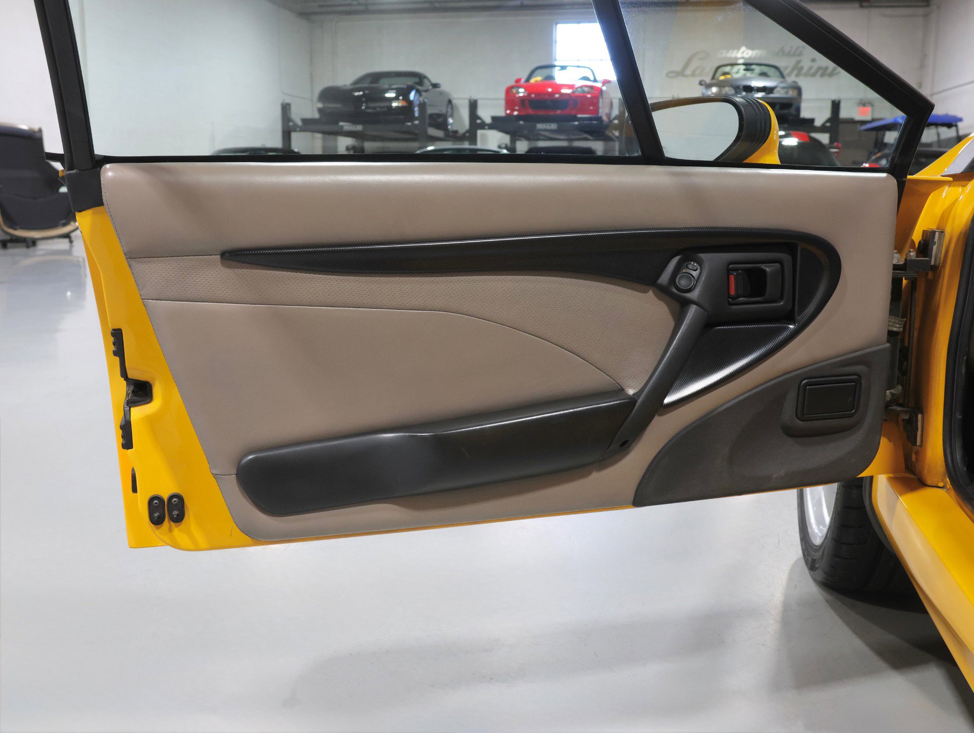 Used 1994 Lotus Esprit S4 image 15