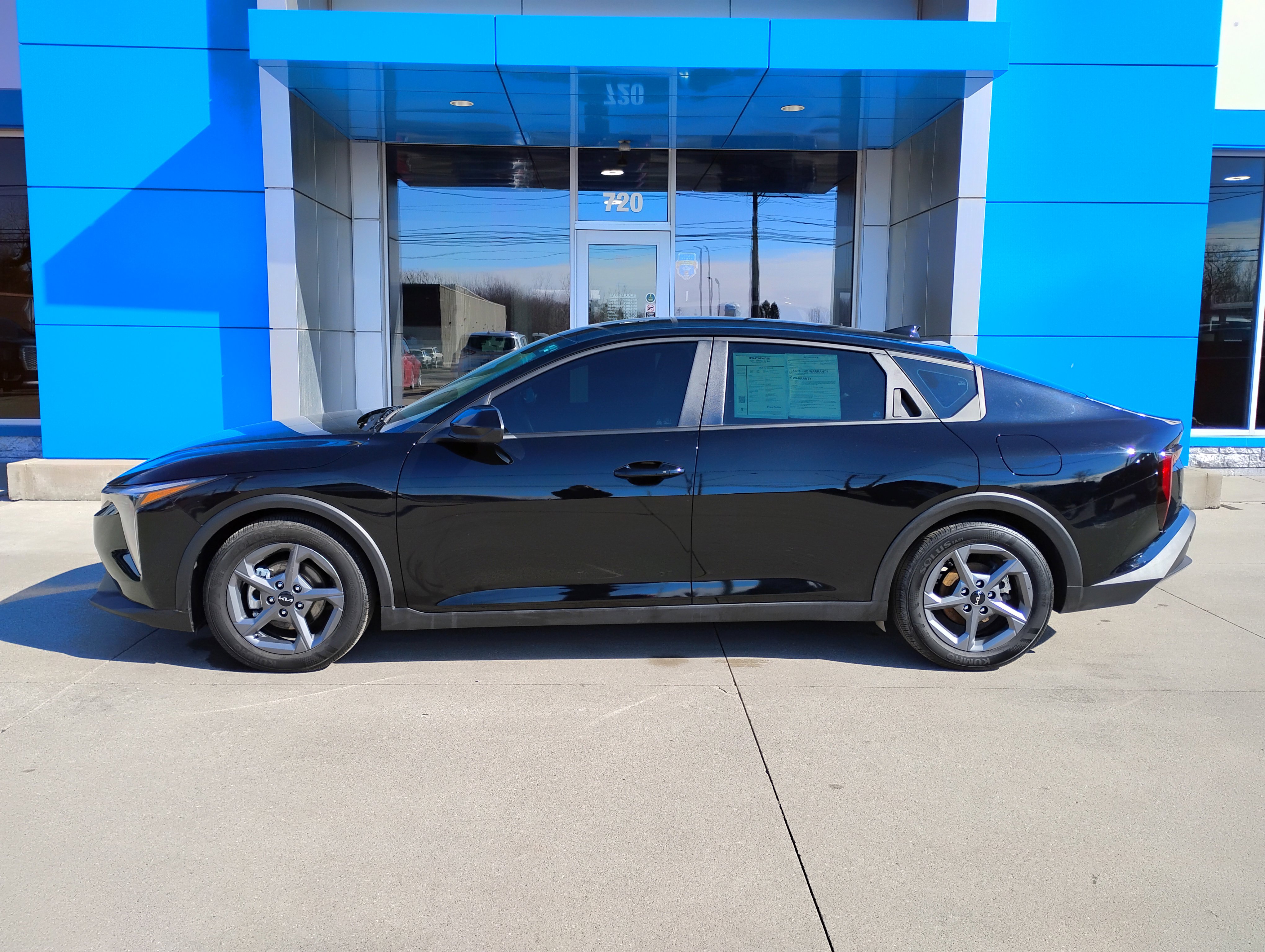 Used 2025 Kia K4 LXS image 30