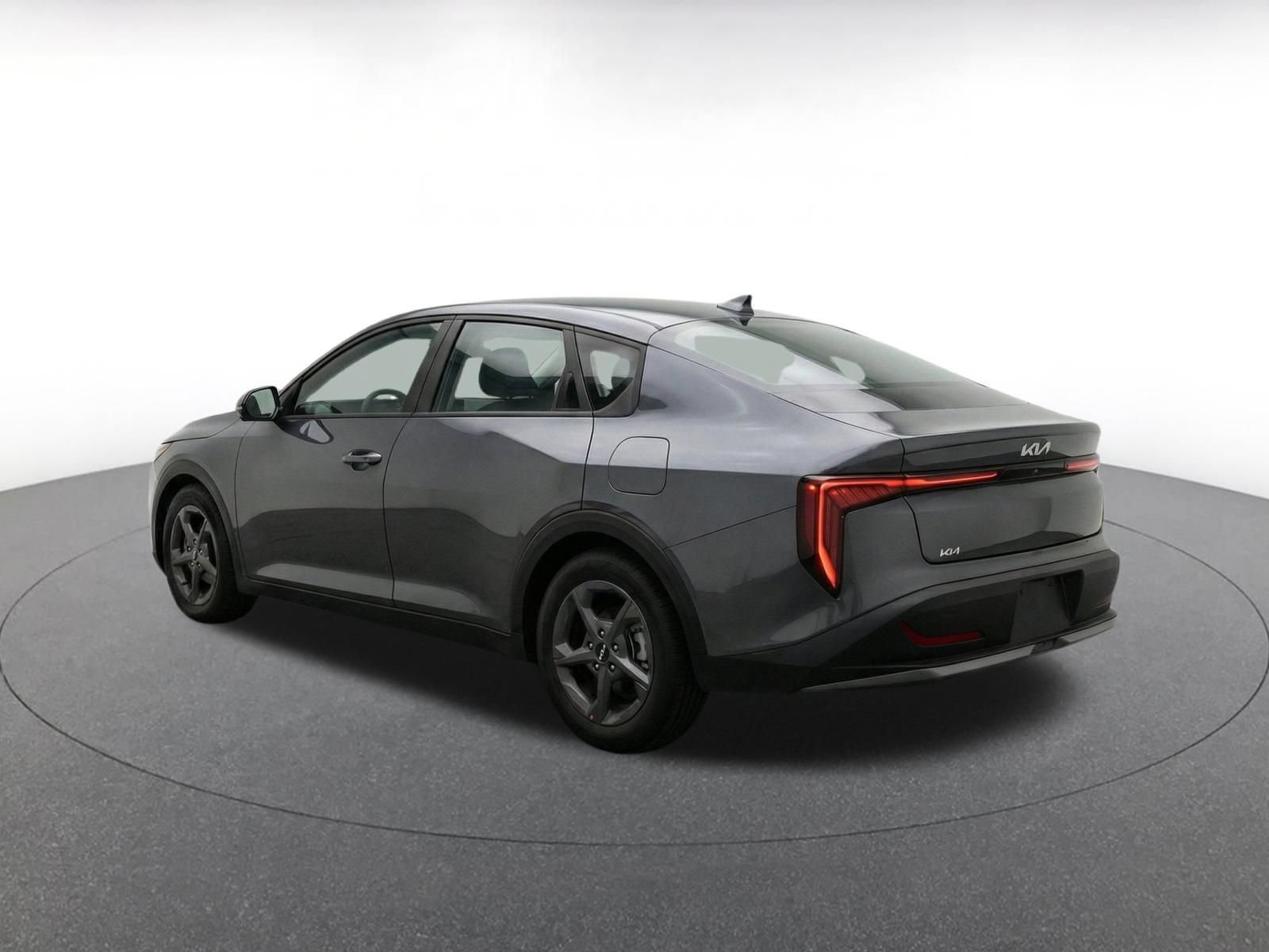 Used 2025 Kia K4 LXS FWD image 7