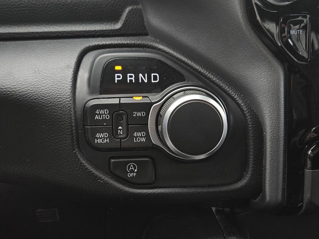Used 2025 RAM 1500 Big Horn image 26