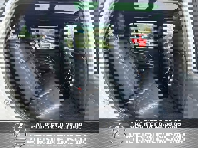 Used 2023 Land Rover Range Rover Long Wheelbase SE image 18