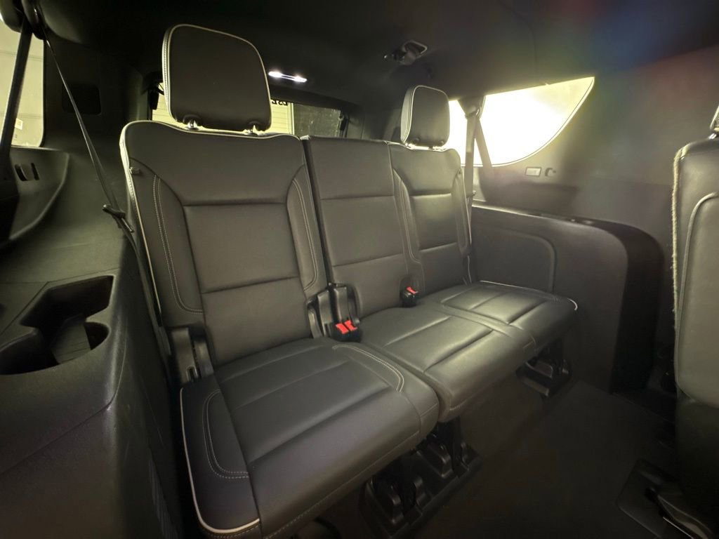Used 2023 Chevrolet Suburban Premier image 55