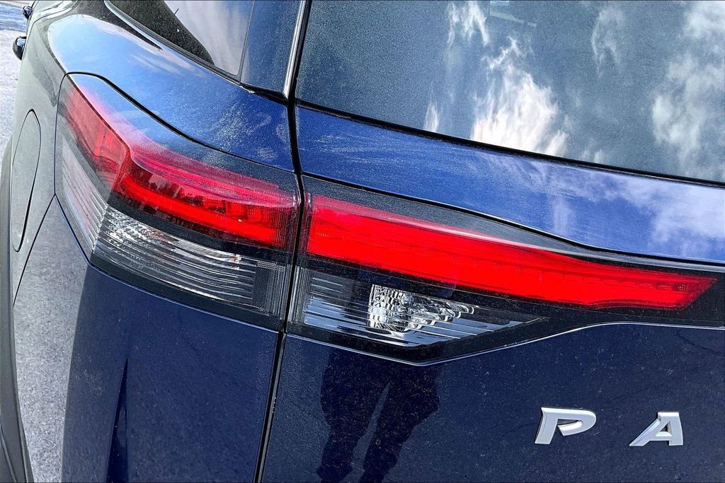 Used 2023 Nissan Pathfinder SL image 22