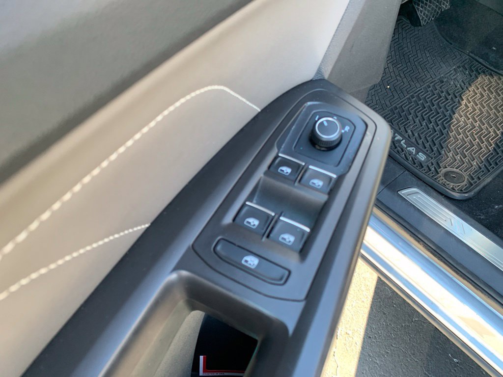 Used 2023 Volkswagen Atlas SE AWD/4WD image 37